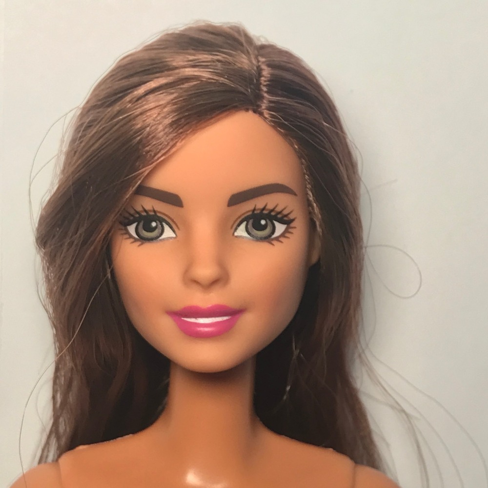 Nude Barbie 2016 You Can Be Career Smoothis Chef Neysa Brunette DNC71 Doll